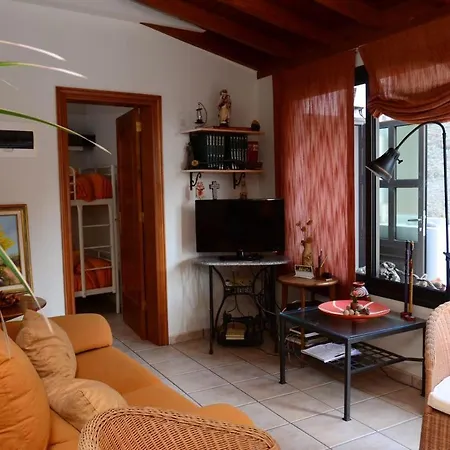 Casa Yaiza Atico 公寓